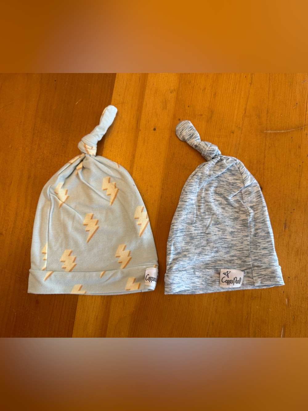 Copper Pearl Knot Hat Set - Light Blue Lightning & Heather Blue